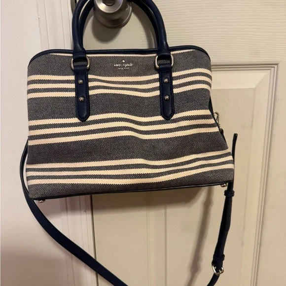 Kate Spade Larchmont Avenue Fabric Stripe Evangelie satchel. - Picture 2 of 3